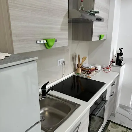 Apartment Dora's *